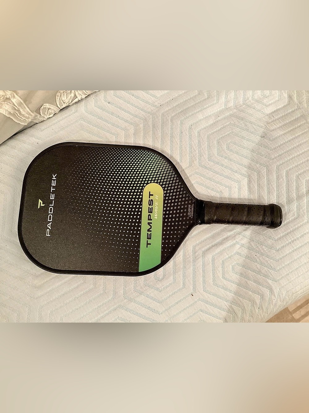 Paddletek Tempest Wave II Pickleball Paddle Black & Green